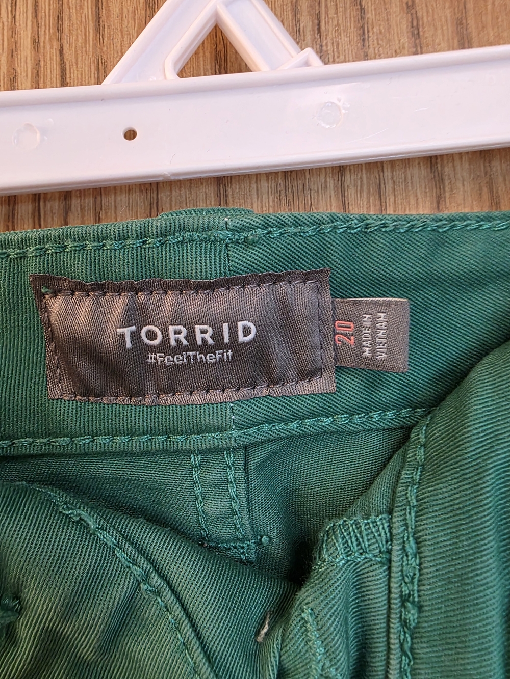 Torrid Women's Green Stretch Shorts - Size 20